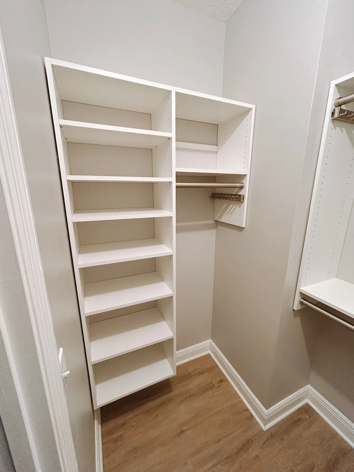 College student closet, Auburn, AL
